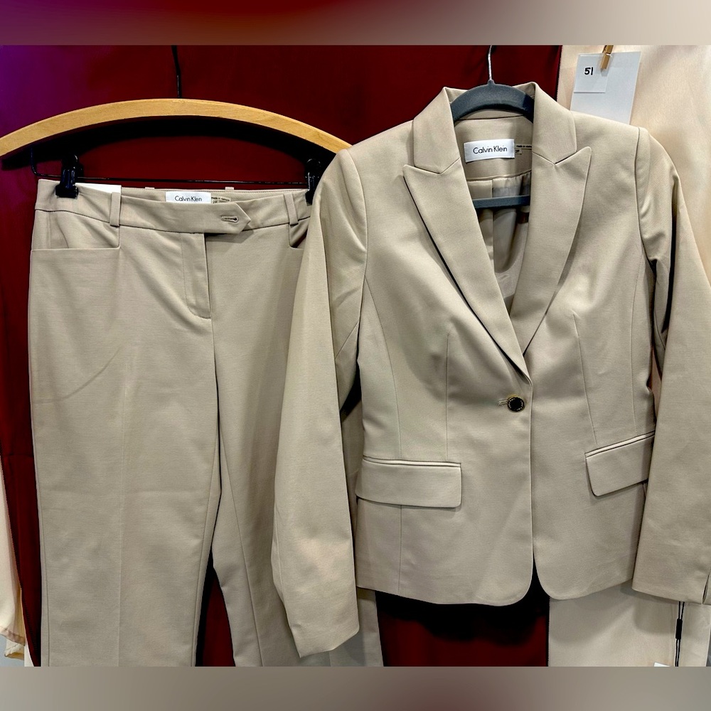 Liz Claiborne suit NWT